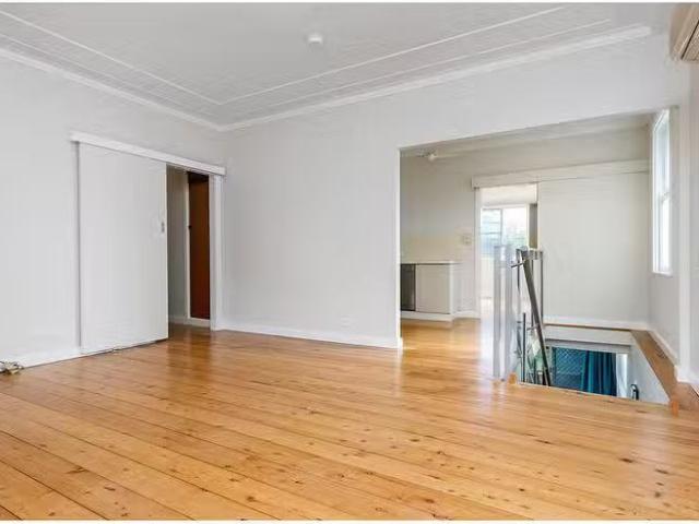 For Rent! 4 Wade Street, Adamstown Heights, NSW 2289