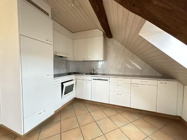For rent 4.5 room apartment in Chevenez