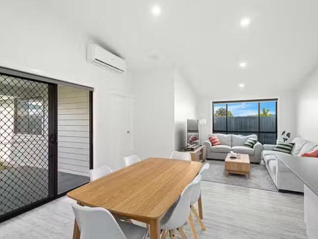 Just in! 4A Acland Drive, Horsley, NSW 2530
