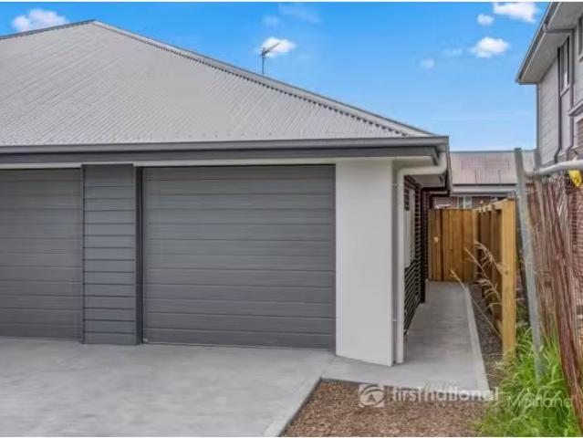 Cheap 4B Yale Crescent, Medowie Townhouse for rent Listed by.