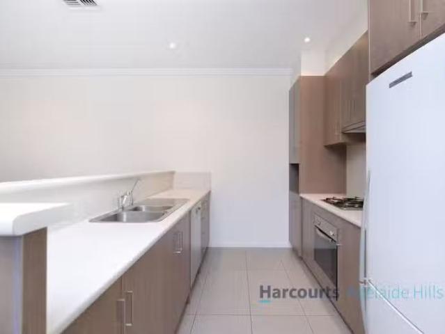 Deal! 53A Livingstone Avenue, PROSPECT, SA 5082 Townhouse fo.