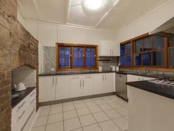 Deal! 50B Phillips Street, Spring Hill, QLD 4000