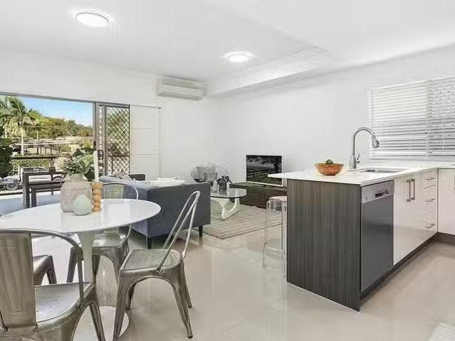 Deal! 5/107 Hurdcotte Street, Gaythorne, QLD 4051