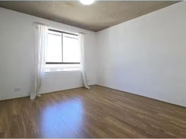 Deal! 5/10 14 Great Western Highway, PARRAMATTA Apartment for.