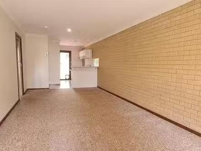 Just in! 5/15 Deb Street, Taree, NSW 2430