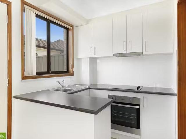 New 5/1 The Avenue, BELLAMBI Apartment for rent Listed by Joh.