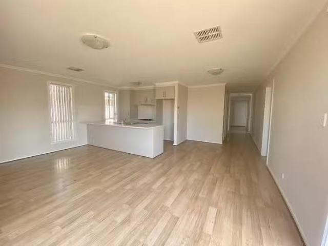 Just in! 51 Jensen Avenue, Whyalla Jenkins, SA 5609