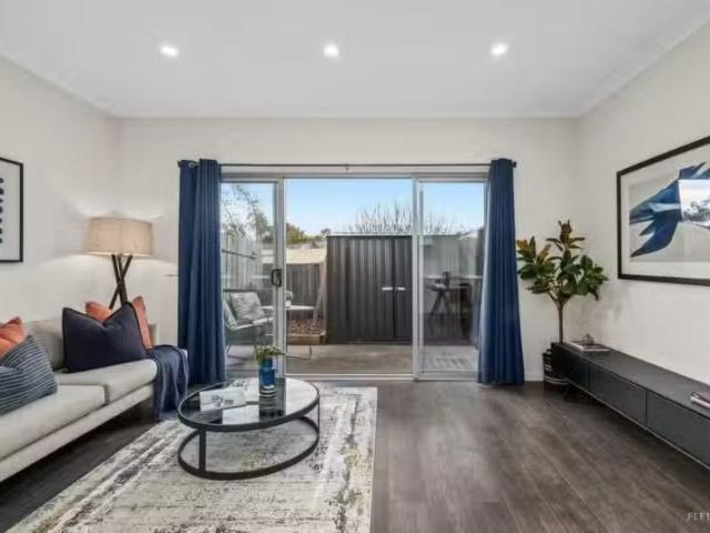 Just in! 5/22 Epstein Street, Reservoir VIC 3073 Unit Auction