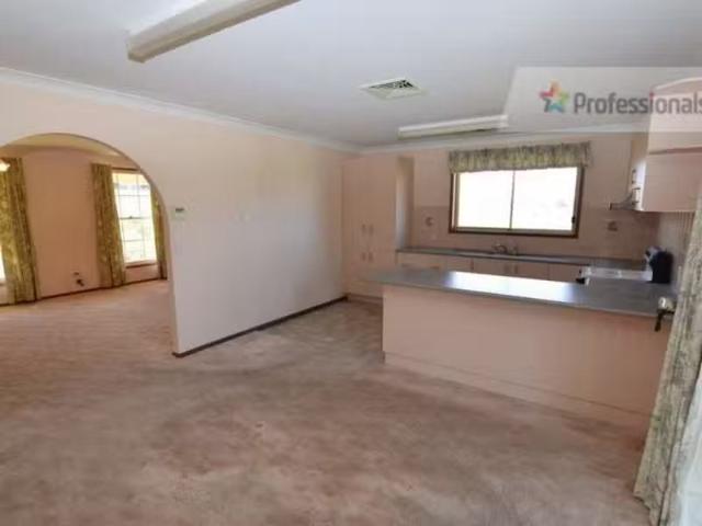 For Rent! 523 Sofala Road, KELSO House for rent Listed by Pro.