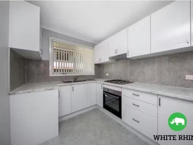 Deal! 5/26A Broughton Place, Queanbeyan Apartment for rent Li.