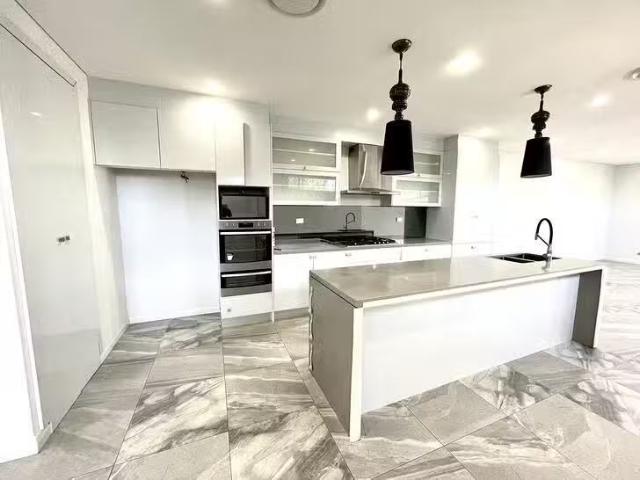 Rental! 52A Stoney Creek Road, Beverly Hills, NSW 2209