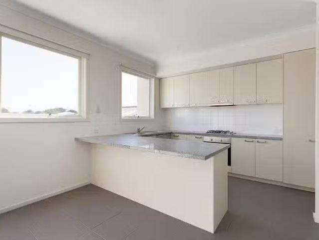 Deal! 5/307 309 Bay Road, Cheltenham, VIC 3192