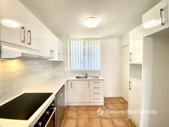 Rental! 5/331 Milton Road, Auchenflower Apartment for rent Li.