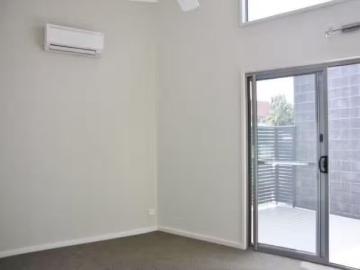 Deal! 5/34 Date Street, Adamstown Townhouse for rent Listed b.