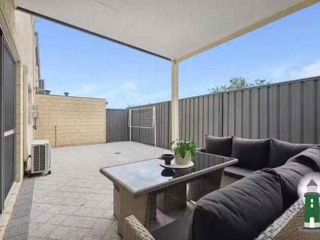 Unique 5/7 Bellier Place, Hamilton Hill, WA 6163