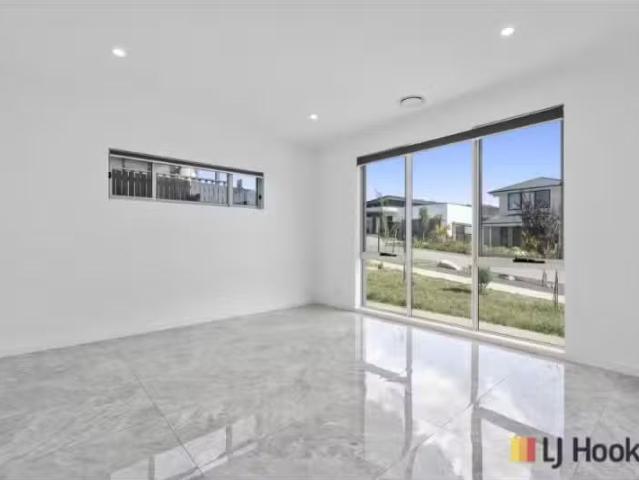 Just in! 57 Freebury Street, DENMAN PROSPECT House for rent L.