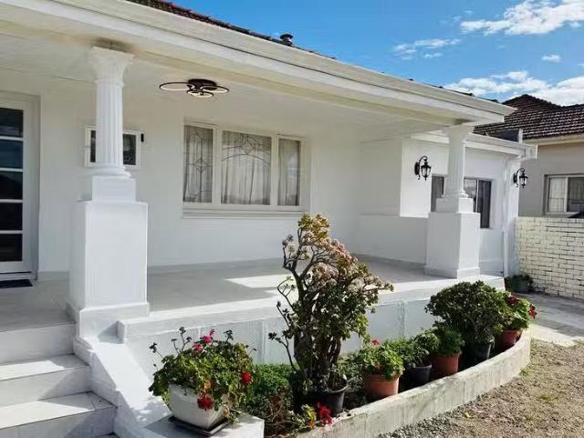 Cozy 57 Jones Street, Stirling, WA 6021