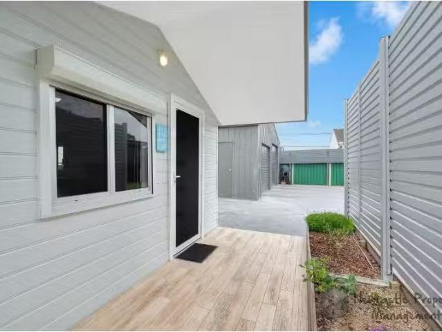 Rental! 57A Floraville Road, Belmont House for rent Listed by.