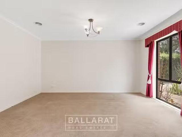 Charming 544 Richards Street, Canadian, VIC 3350