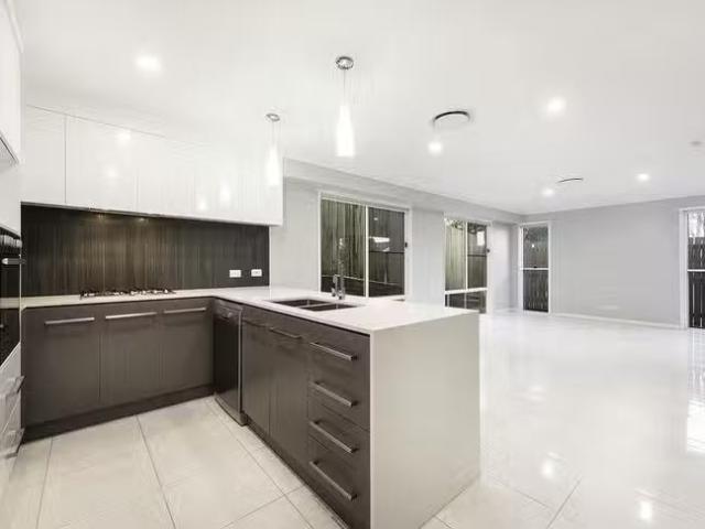 New 5/47 Gostwyck Street, Newtown, QLD 4350