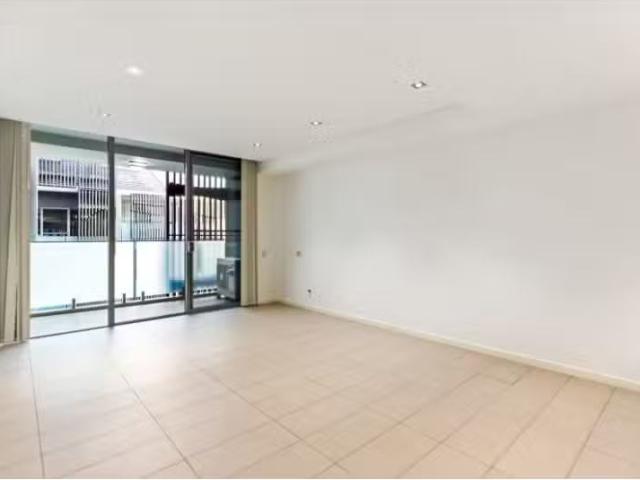 For Rent! 54 Formosa Street, Drummoyne Apartment for rent Lis.