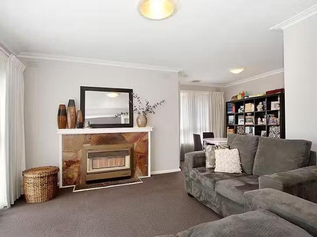 Unique 54 Hibiscus Road, Blackburn North, VIC 3130