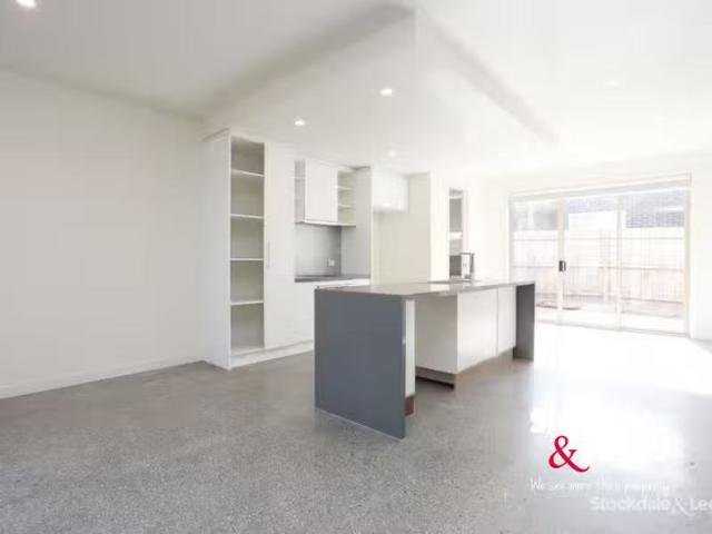 Deal! 54 Hilton Street, Glenroy VIC 3046