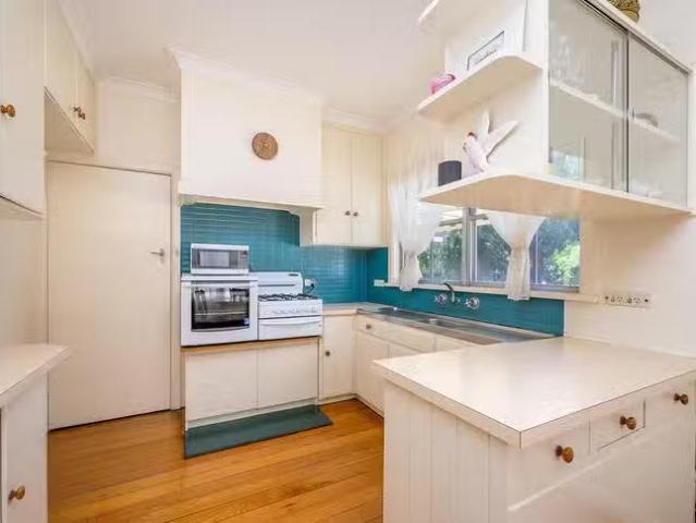 Deal! 54 Mcdonald Street, Shepparton, VIC 3630