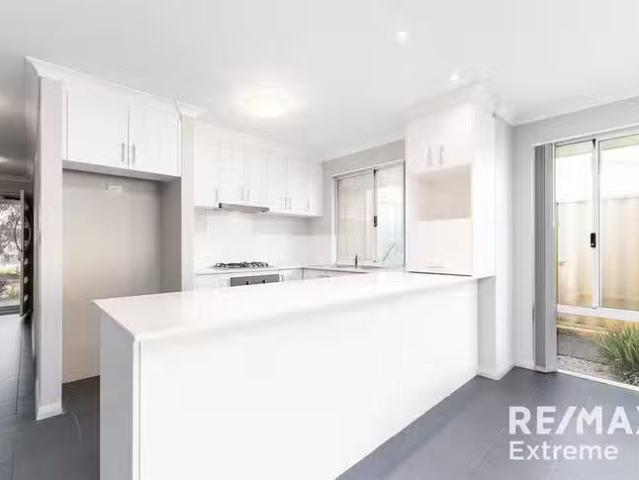 Deal! 55 Billericay Circuit, Butler, WA 6036