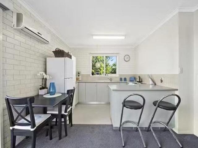New 5/6 East View Parade, Belmont, VIC 3216