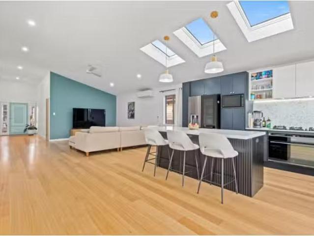 Cheap 56 Neptune Street, Umina Beach House for rent Listed by.