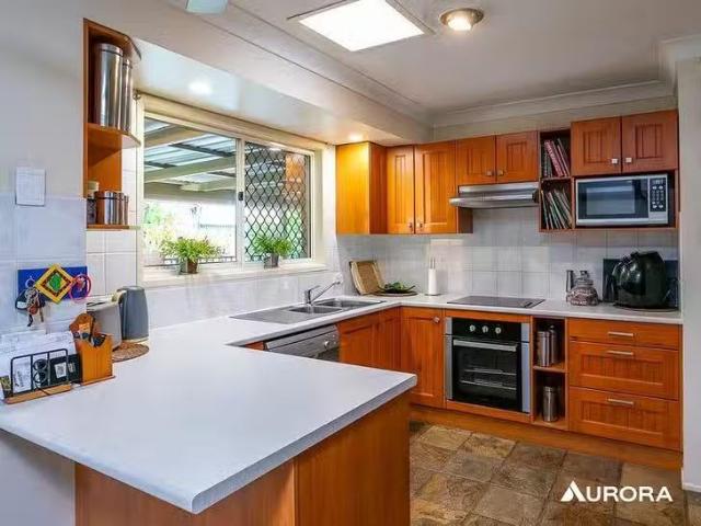 For Rent! 56 Point O'halloran Road, Victoria Point, QLD 4165