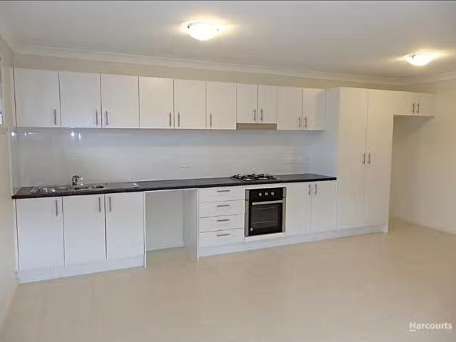 Unique 58A Jubilee Circuit, Rosemeadow House for rent Listed.