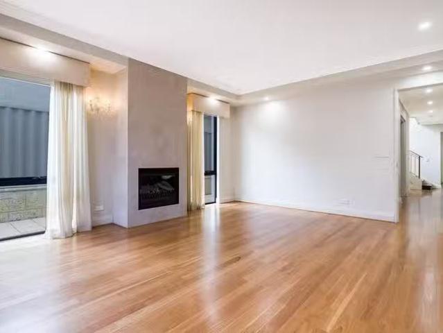 Nice 59 Dunedin Street, Mount Hawthorn, WA 6016