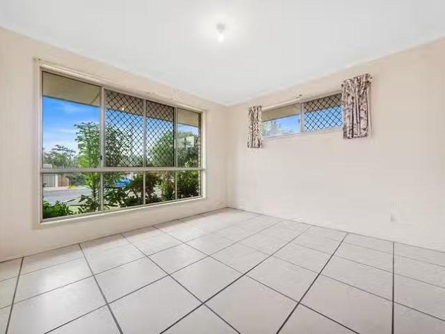 Deal! 59 Fifth Avenue, Marsden, QLD 4132