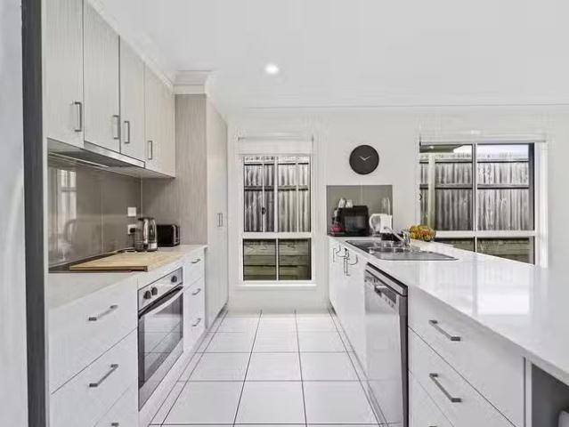 New 59 Macintyre Parade, Pacific Pines, QLD 4211