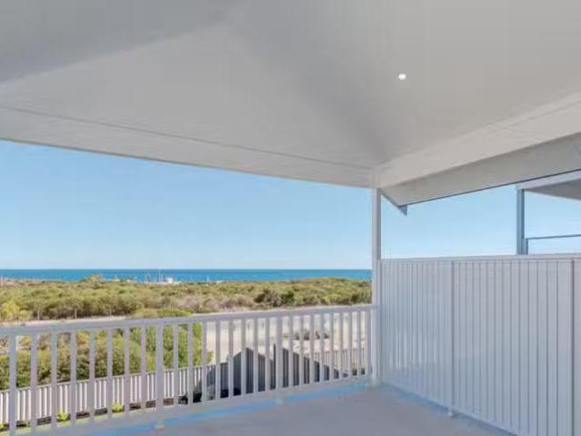 Rental! 59A Naval Parade, Ocean Reef, WA 6027