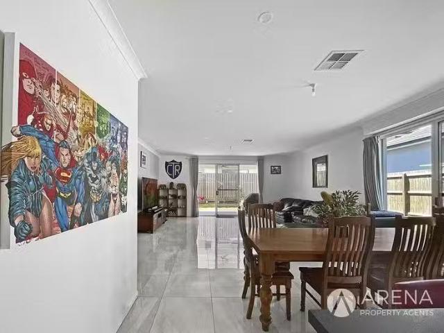 Unique 5 Amethyst Street, Rochedale, QLD 4123
