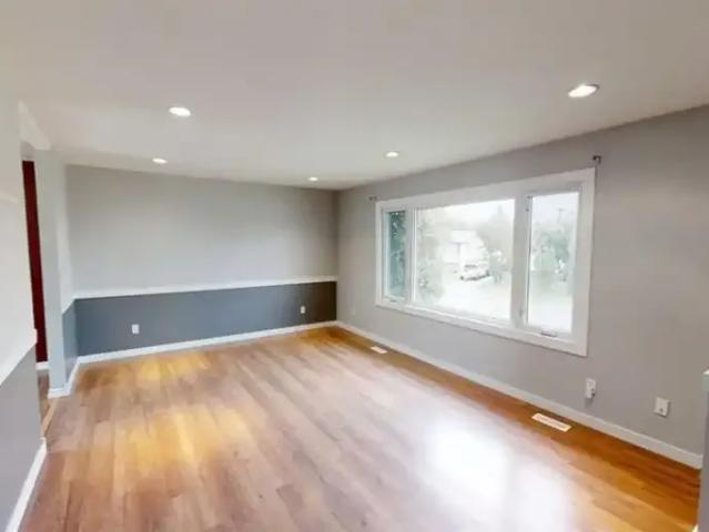 For Rent 5 Bedroom Apartment Grande Prairie AB DS105281983