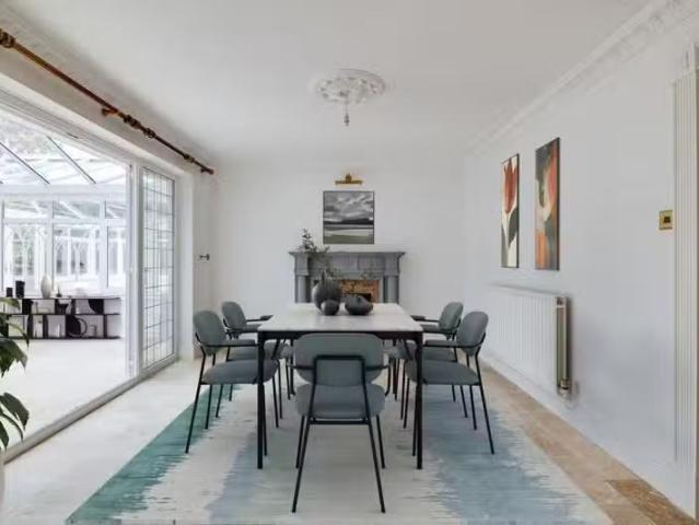 New 5 bedroom detached house for rent in Bennetts Lane, Haward.