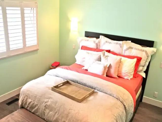 For Rent 5 Bedroom House Calgary AB DS103542212