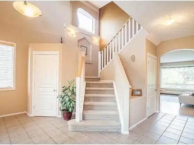 For Rent 5 Bedroom House Calgary AB DS104876546