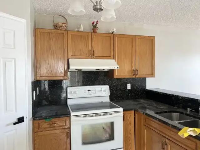 For Rent 5 Bedroom House Calgary AB DS105378219