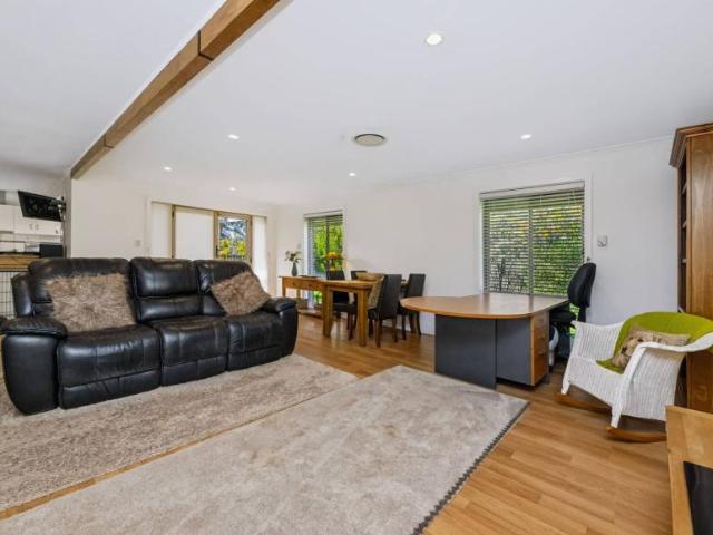 For Rent 5 Bedroom House Clare SA DS105864988