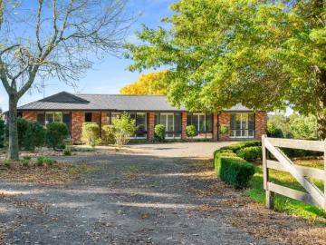 For Rent 5 Bedroom House Avoca NSW DS102270709