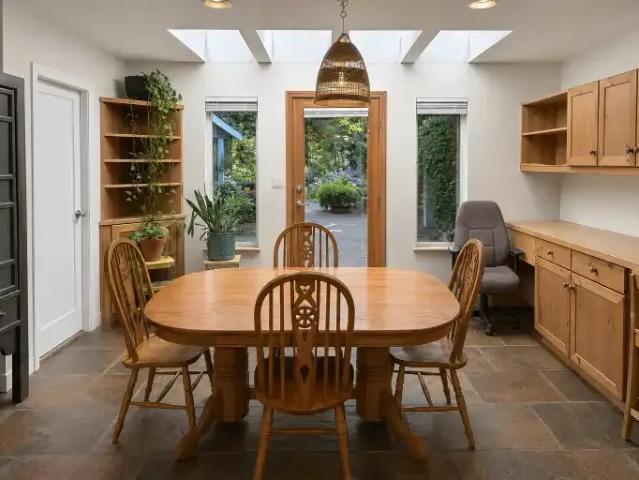 For Rent 5 Bedroom House Bowen Island BC DS104972747