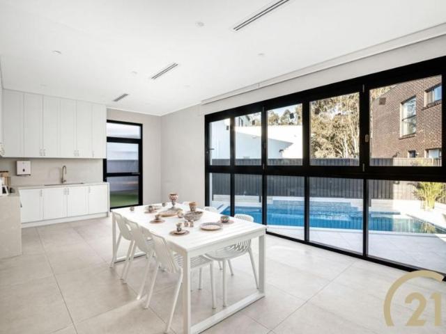 For Rent 5 Bedroom House Bonnyrigg, NSW DS105252650