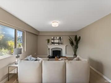 Greater Vancouver - Office room