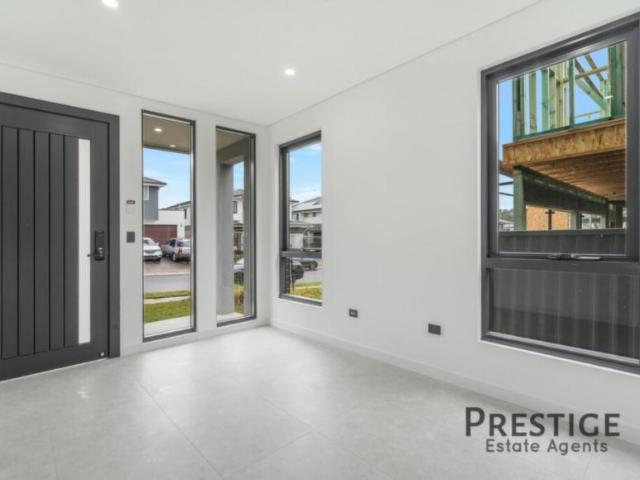 For Rent 5 Bedroom House Denham Court NSW DS105421628