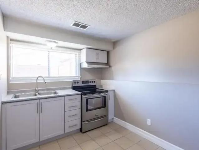 For Rent 5 Bedroom House Edmonton AB DS104986055